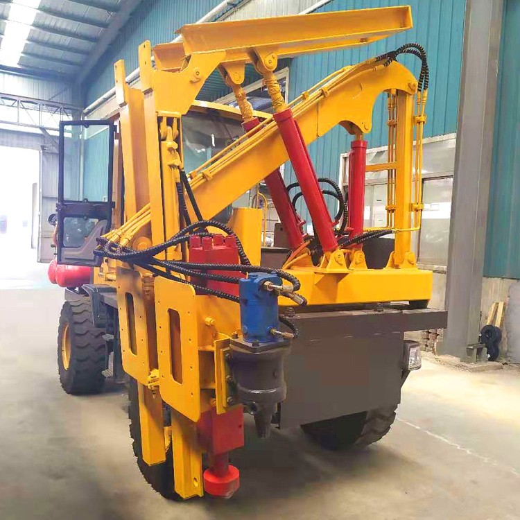 西安公路護(hù)欄打拔鉆一體機(jī)，波形護(hù)欄打樁機(jī)